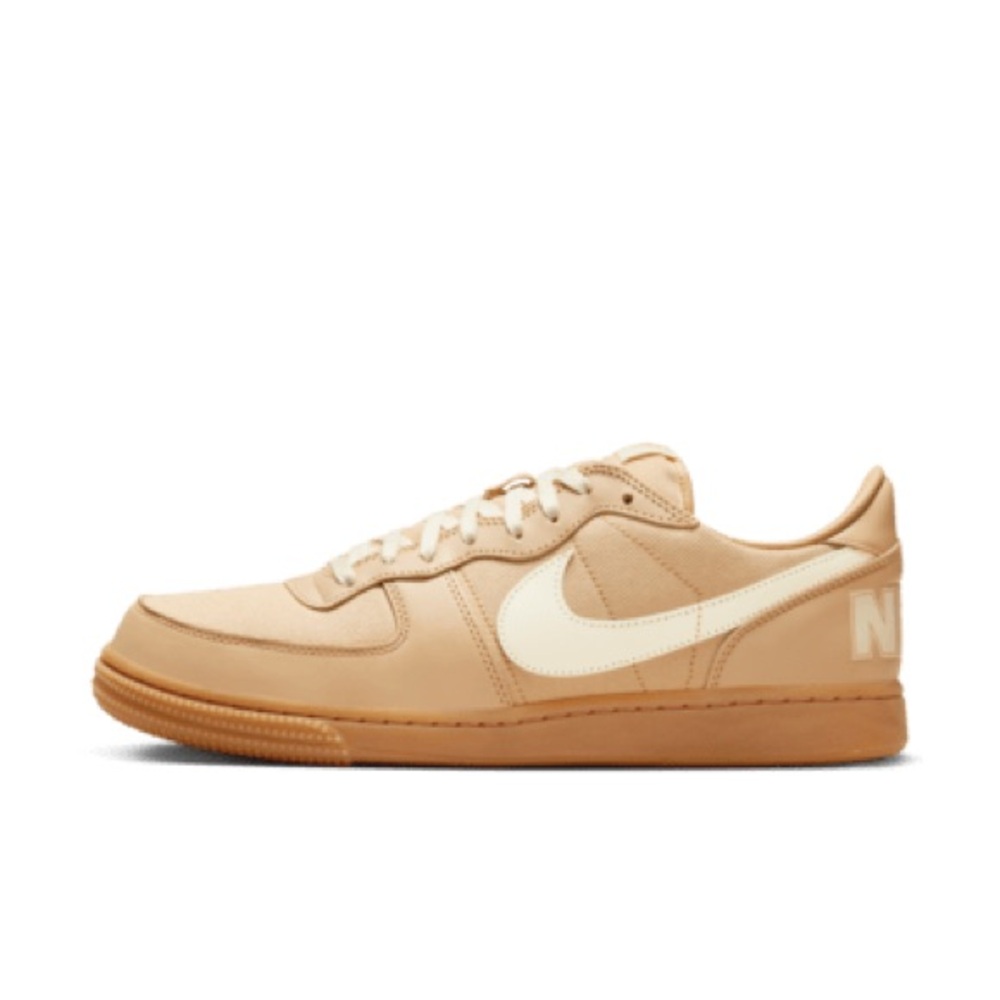 Nike Tan Sneakers